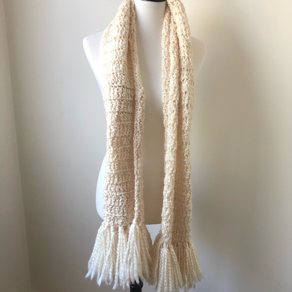 Final Price 🌹Ivory Wool shall. - Picture 2 of 5